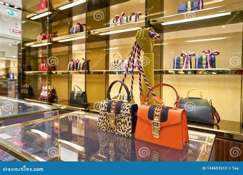 rome outlet gucci|gucci outlet in rome italy.